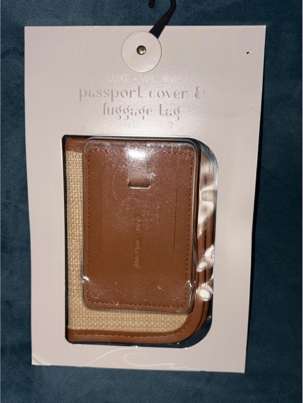 Luxe + Willow Passport Cover & Luggage Tag Set Travel Gift New Sealed Tan